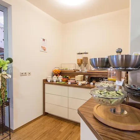 Hotel Hotel Zlami-Holzer 3*